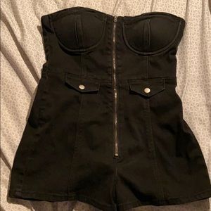 Black strapless zip up romper!